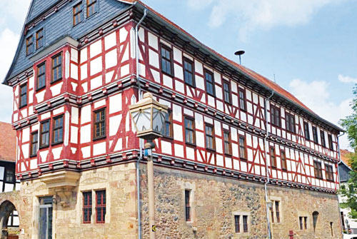 Das Museum Hochzeitshaus in Fritzlar mit barrierefreiem Eingang