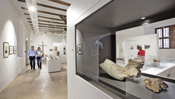 Foto aus dem Museum Hochzeitshaus in Fritzlar. Ausstellung im Archäologischen Bereich 2023